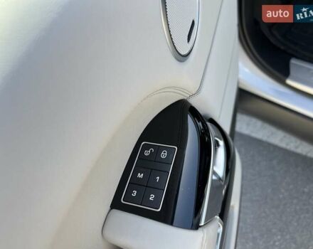 Белый Ленд Ровер Рендж Ровер, объемом двигателя 2.99 л и пробегом 176 тыс. км за 40300 $, фото 32 на Automoto.ua