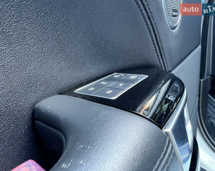 Білий Ленд Ровер Рендж Ровер, об'ємом двигуна 3 л та пробігом 199 тис. км за 34970 $, фото 24 на Automoto.ua