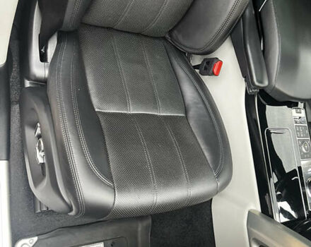 Ленд Ровер Рендж Ровер 2016 у Києві на Automoto.ua Білий Ленд Ровер Рендж Ровер, об'ємом двигуна 2.99 л та пробігом 159 тис. км за 42000 $, фото 15 на Automoto.ua