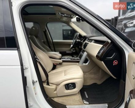 Белый Ленд Ровер Рендж Ровер, объемом двигателя 3 л и пробегом 173 тыс. км за 27900 $, фото 69 на Automoto.ua