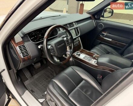 Білий Ленд Ровер Рендж Ровер, об'ємом двигуна 2.99 л та пробігом 134 тис. км за 32500 $, фото 14 на Automoto.ua