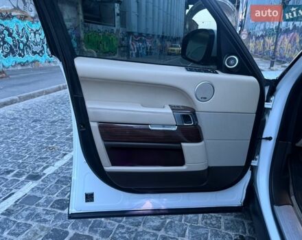 Белый Ленд Ровер Рендж Ровер, объемом двигателя 2.99 л и пробегом 161 тыс. км за 33800 $, фото 95 на Automoto.ua