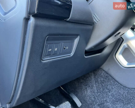 Білий Ленд Ровер Рендж Ровер, об'ємом двигуна 3 л та пробігом 199 тис. км за 34970 $, фото 40 на Automoto.ua