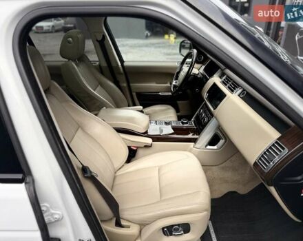 Белый Ленд Ровер Рендж Ровер, объемом двигателя 3 л и пробегом 173 тыс. км за 27900 $, фото 60 на Automoto.ua