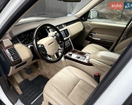Білий Ленд Ровер Рендж Ровер, об'ємом двигуна 3 л та пробігом 173 тис. км за 27500 $, фото 37 на Automoto.ua