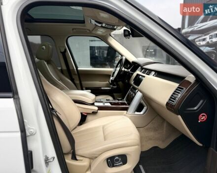 Білий Ленд Ровер Рендж Ровер, об'ємом двигуна 3 л та пробігом 173 тис. км за 27500 $, фото 69 на Automoto.ua