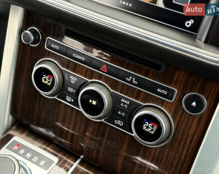 Білий Ленд Ровер Рендж Ровер, об'ємом двигуна 3 л та пробігом 205 тис. км за 38500 $, фото 16 на Automoto.ua