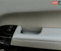 Білий Ленд Ровер Рендж Ровер, об'ємом двигуна 4.37 л та пробігом 150 тис. км за 48000 $, фото 12 на Automoto.ua