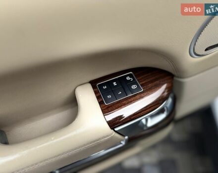 Білий Ленд Ровер Рендж Ровер, об'ємом двигуна 3 л та пробігом 173 тис. км за 27500 $, фото 33 на Automoto.ua