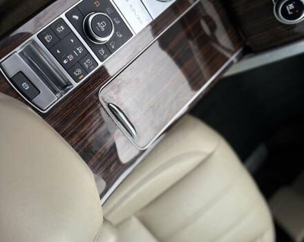 Белый Ленд Ровер Рендж Ровер, объемом двигателя 3 л и пробегом 173 тыс. км за 27900 $, фото 53 на Automoto.ua