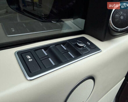 Білий Ленд Ровер Рендж Ровер, об'ємом двигуна 4.37 л та пробігом 272 тис. км за 43000 $, фото 22 на Automoto.ua