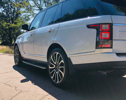 Белый Ленд Ровер Рендж Ровер, объемом двигателя 2.99 л и пробегом 156 тыс. км за 47000 $, фото 21 на Automoto.ua