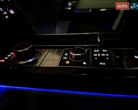 Білий Ленд Ровер Рендж Ровер, об'ємом двигуна 2.99 л та пробігом 180 тис. км за 39850 $, фото 95 на Automoto.ua