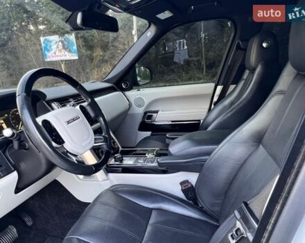 Білий Ленд Ровер Рендж Ровер, об'ємом двигуна 3 л та пробігом 120 тис. км за 34999 $, фото 60 на Automoto.ua