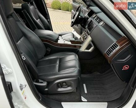 Белый Ленд Ровер Рендж Ровер, объемом двигателя 2.99 л и пробегом 133 тыс. км за 33700 $, фото 32 на Automoto.ua