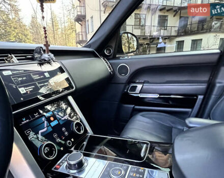 Білий Ленд Ровер Рендж Ровер, об'ємом двигуна 3 л та пробігом 199 тис. км за 34970 $, фото 29 на Automoto.ua