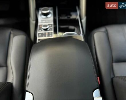 Білий Ленд Ровер Рендж Ровер, об'ємом двигуна 2.99 л та пробігом 180 тис. км за 39850 $, фото 74 на Automoto.ua