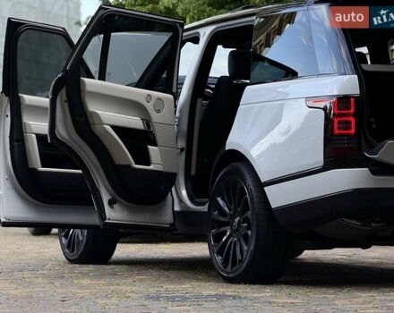 Білий Ленд Ровер Рендж Ровер, об'ємом двигуна 2.99 л та пробігом 180 тис. км за 39850 $, фото 11 на Automoto.ua