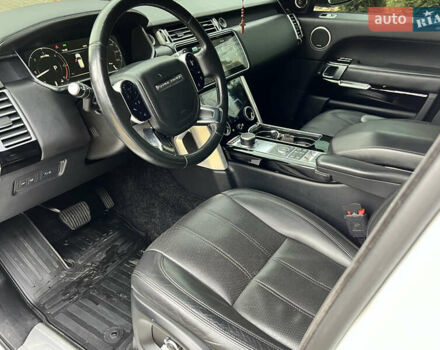 Белый Ленд Ровер Рендж Ровер, объемом двигателя 3 л и пробегом 197 тыс. км за 34999 $, фото 33 на Automoto.ua