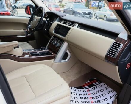 Білий Ленд Ровер Рендж Ровер, об'ємом двигуна 3 л та пробігом 154 тис. км за 31900 $, фото 49 на Automoto.ua