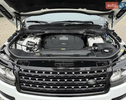 Белый Ленд Ровер Рендж Ровер, объемом двигателя 2.99 л и пробегом 133 тыс. км за 33700 $, фото 46 на Automoto.ua