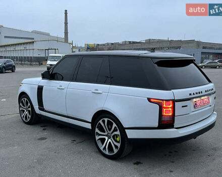 Білий Ленд Ровер Рендж Ровер, об'ємом двигуна 3 л та пробігом 204 тис. км за 35000 $, фото 39 на Automoto.ua