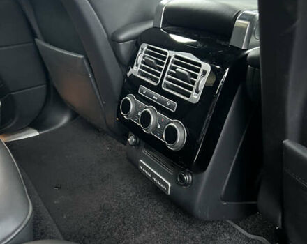 Белый Ленд Ровер Рендж Ровер, объемом двигателя 3 л и пробегом 170 тыс. км за 44500 $, фото 6 на Automoto.ua