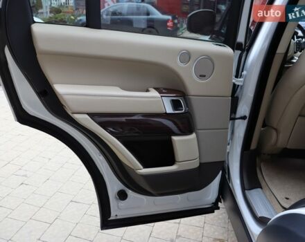 Білий Ленд Ровер Рендж Ровер, об'ємом двигуна 3 л та пробігом 154 тис. км за 31900 $, фото 34 на Automoto.ua