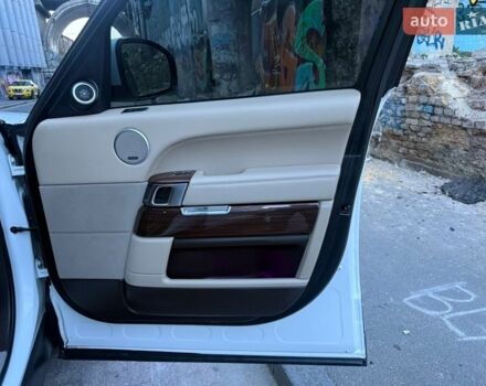 Белый Ленд Ровер Рендж Ровер, объемом двигателя 2.99 л и пробегом 161 тыс. км за 33800 $, фото 79 на Automoto.ua