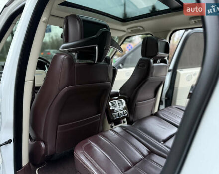 Білий Ленд Ровер Рендж Ровер, об'ємом двигуна 4.37 л та пробігом 272 тис. км за 43000 $, фото 25 на Automoto.ua