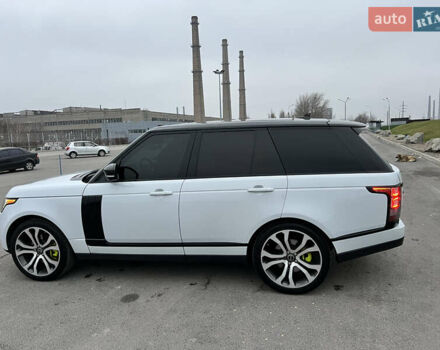 Білий Ленд Ровер Рендж Ровер, об'ємом двигуна 3 л та пробігом 204 тис. км за 35000 $, фото 14 на Automoto.ua