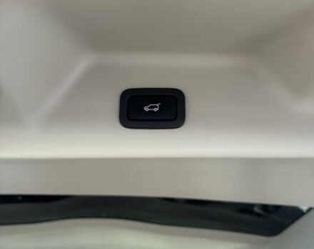 Білий Ленд Ровер Рендж Ровер, об'ємом двигуна 2.99 л та пробігом 245 тис. км за 50000 $, фото 40 на Automoto.ua