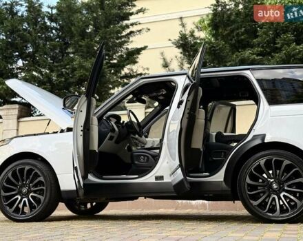 Білий Ленд Ровер Рендж Ровер, об'ємом двигуна 2.99 л та пробігом 180 тис. км за 39850 $, фото 14 на Automoto.ua