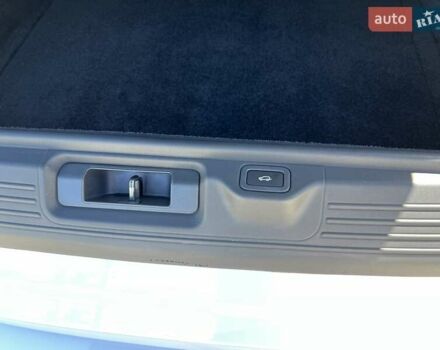 Белый Ленд Ровер Рендж Ровер, объемом двигателя 2.99 л и пробегом 176 тыс. км за 40300 $, фото 48 на Automoto.ua