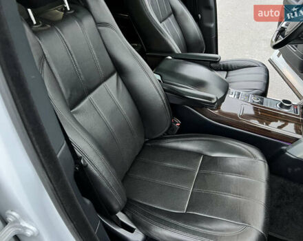 Білий Ленд Ровер Рендж Ровер, об'ємом двигуна 3 л та пробігом 204 тис. км за 35000 $, фото 27 на Automoto.ua