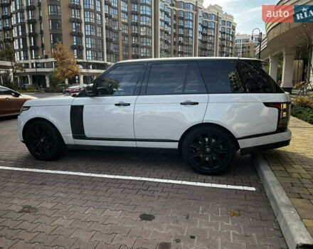Белый Ленд Ровер Рендж Ровер, объемом двигателя 2.99 л и пробегом 159 тыс. км за 42000 $, фото 4 на Automoto.ua