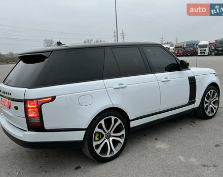 Білий Ленд Ровер Рендж Ровер, об'ємом двигуна 3 л та пробігом 204 тис. км за 35000 $, фото 15 на Automoto.ua