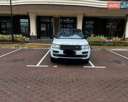 Ленд Ровер Рендж Ровер 2016 у Києві на Automoto.ua Білий Ленд Ровер Рендж Ровер, об'ємом двигуна 2.99 л та пробігом 159 тис. км за 42000 $, фото 2 на Automoto.ua