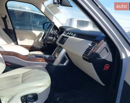 Белый Ленд Ровер Рендж Ровер, объемом двигателя 3 л и пробегом 191 тыс. км за 17750 $, фото 4 на Automoto.ua