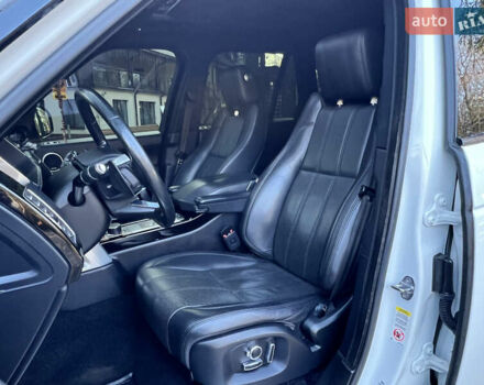 Білий Ленд Ровер Рендж Ровер, об'ємом двигуна 3 л та пробігом 199 тис. км за 34970 $, фото 26 на Automoto.ua