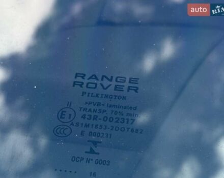 Білий Ленд Ровер Рендж Ровер, об'ємом двигуна 2.99 л та пробігом 180 тис. км за 39850 $, фото 29 на Automoto.ua