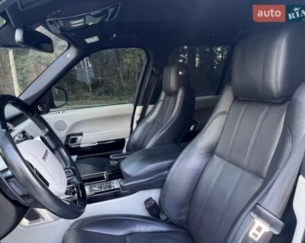 Білий Ленд Ровер Рендж Ровер, об'ємом двигуна 3 л та пробігом 120 тис. км за 34999 $, фото 57 на Automoto.ua