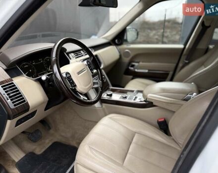 Белый Ленд Ровер Рендж Ровер, объемом двигателя 3 л и пробегом 173 тыс. км за 27900 $, фото 36 на Automoto.ua