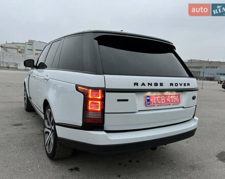 Білий Ленд Ровер Рендж Ровер, об'ємом двигуна 3 л та пробігом 204 тис. км за 35000 $, фото 13 на Automoto.ua