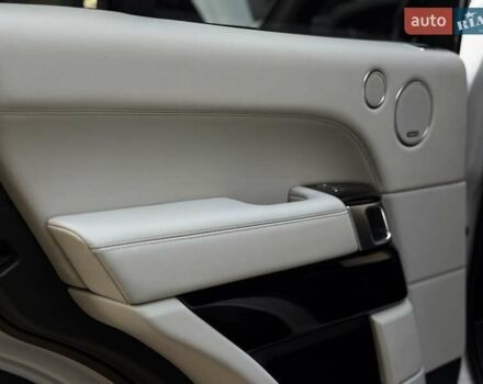 Білий Ленд Ровер Рендж Ровер, об'ємом двигуна 2.99 л та пробігом 180 тис. км за 39850 $, фото 67 на Automoto.ua