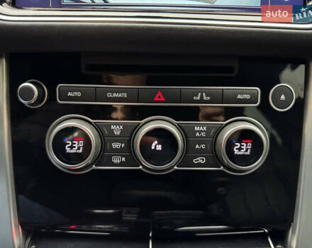 Белый Ленд Ровер Рендж Ровер, объемом двигателя 2.99 л и пробегом 93 тыс. км за 39900 $, фото 21 на Automoto.ua