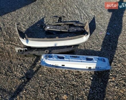 Белый Ленд Ровер Рендж Ровер, объемом двигателя 3 л и пробегом 142 тыс. км за 18100 $, фото 11 на Automoto.ua