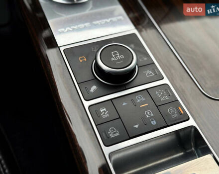 Білий Ленд Ровер Рендж Ровер, об'ємом двигуна 3 л та пробігом 205 тис. км за 38500 $, фото 21 на Automoto.ua