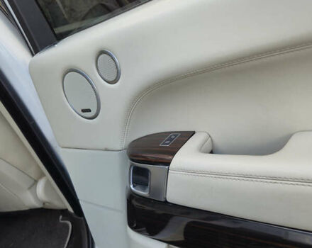 Белый Ленд Ровер Рендж Ровер, объемом двигателя 4.37 л и пробегом 80 тыс. км за 45000 $, фото 32 на Automoto.ua