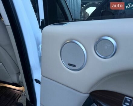 Белый Ленд Ровер Рендж Ровер, объемом двигателя 2.99 л и пробегом 161 тыс. км за 33800 $, фото 70 на Automoto.ua